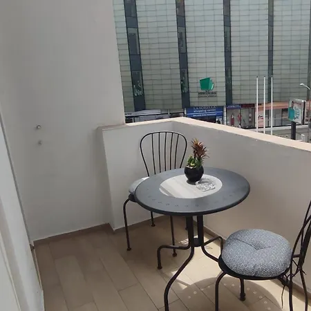 Menrat アパート ノヴィ・サド